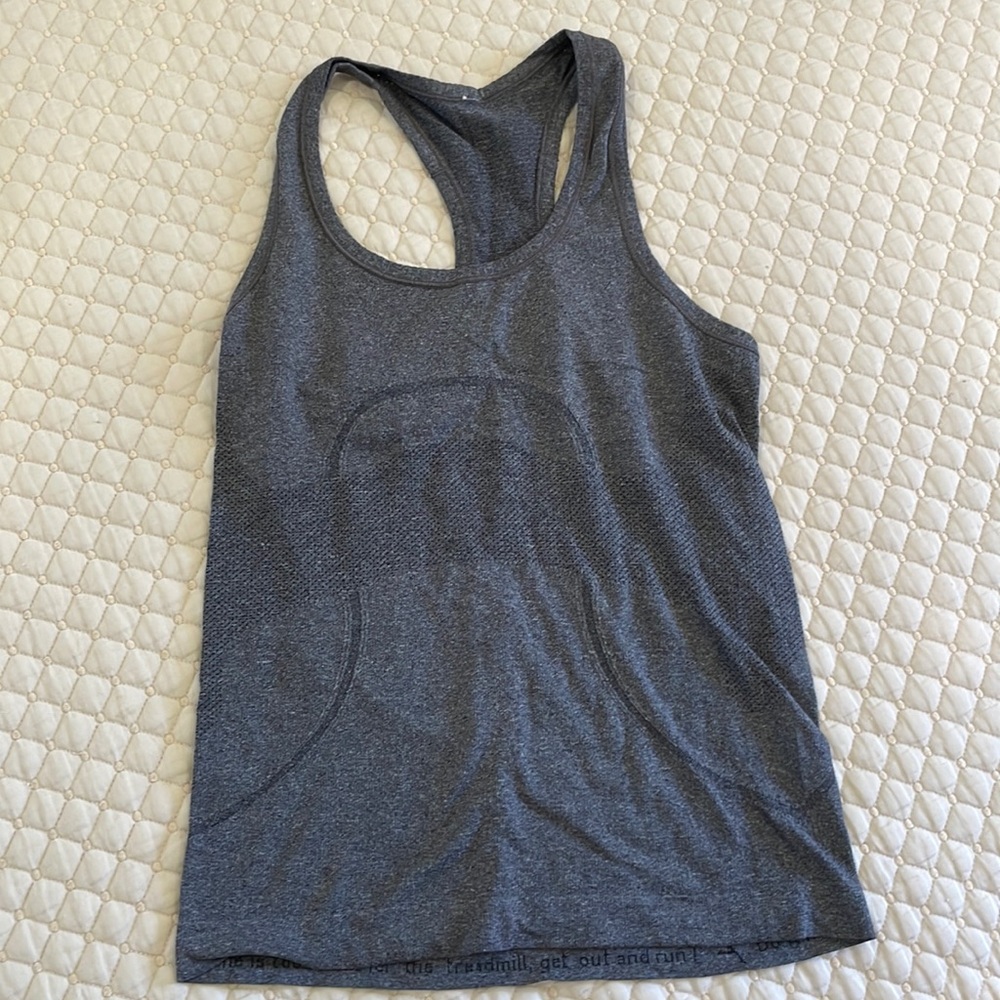 Lululemon tank top